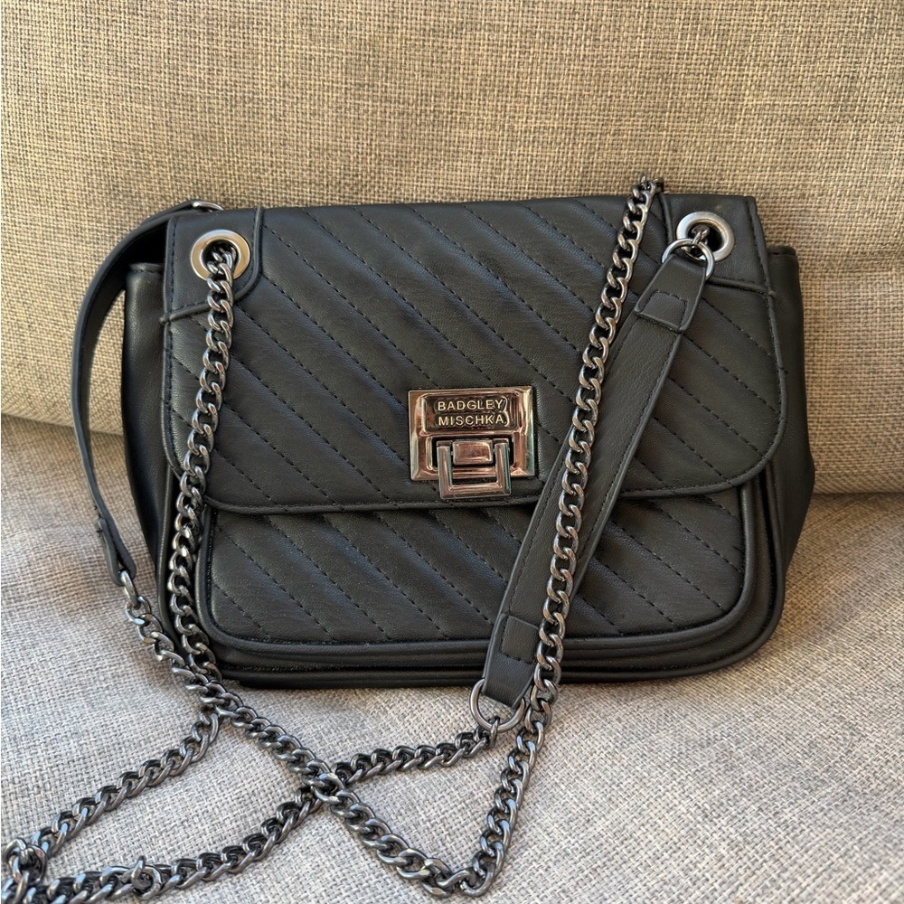 Badgley Mischka Black Quilted Crossbody Bag